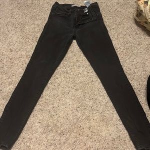 no brand name, 721 high rise skinny 28, a nice black color
